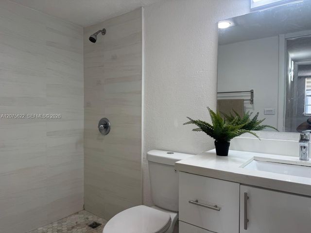 4550 NW 9th Street 709E, Miami, FL 33126