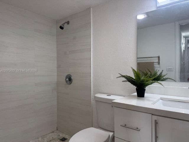 4550 NW 9th Street 709E, Miami, FL 33126