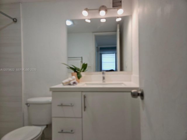 4550 NW 9th Street 709E, Miami, FL 33126