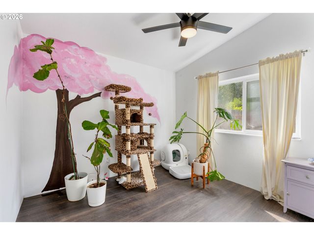 11 SECOND St, Carson, WA 98610
