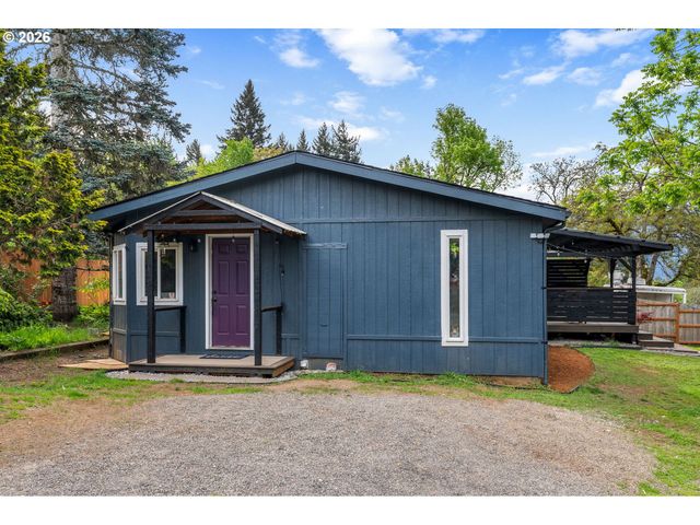 11 SECOND St, Carson, WA 98610
