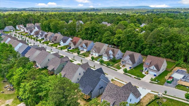 1872 Oakvale Drive, Chattanooga, TN 37421
