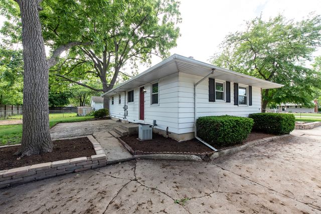 2109 7th Street, Winthrop Harbor, IL 60096