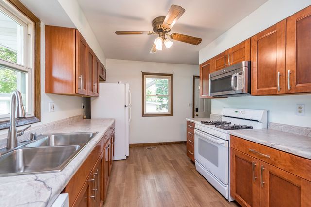 2109 7th Street, Winthrop Harbor, IL 60096