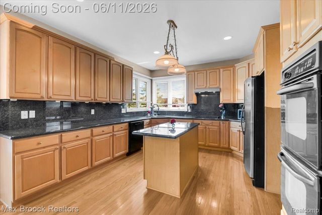47159 Northumberland Street, Novi, MI 48374
