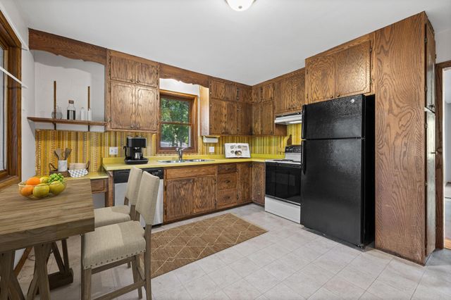 5647 Wood Lane, Saint Louis Park, MN 55436