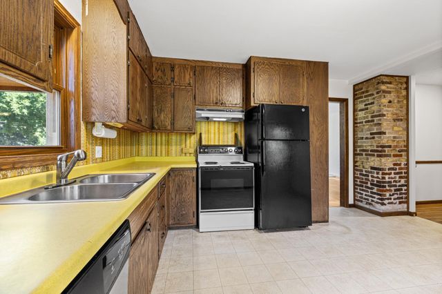 5647 Wood Lane, Saint Louis Park, MN 55436