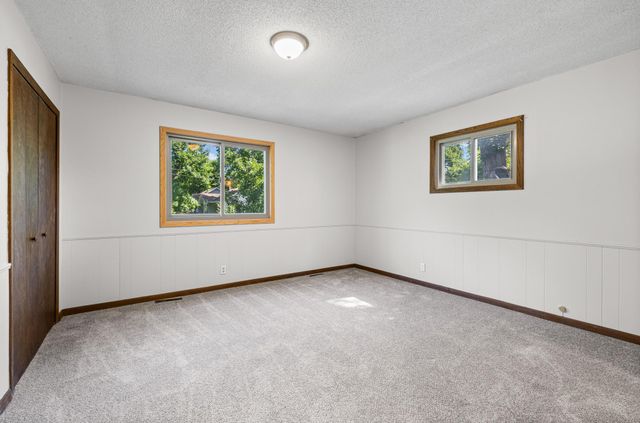 5647 Wood Lane, Saint Louis Park, MN 55436