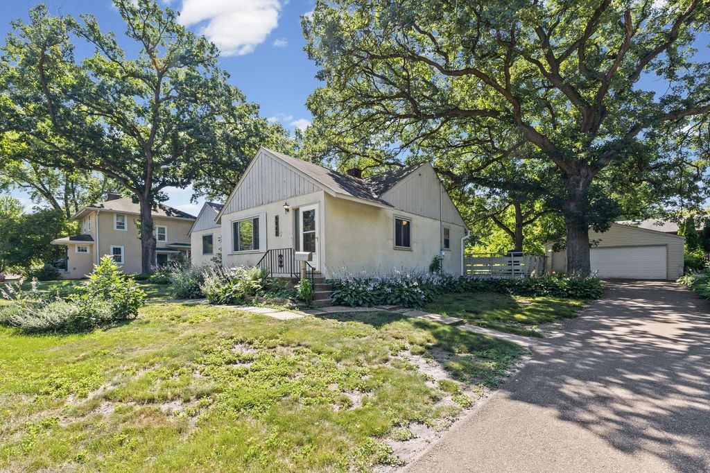 5647 Wood Lane, Saint Louis Park, MN 55436