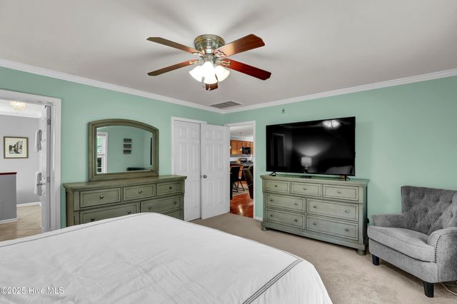 324 Knollwood Drive, Hampstead, NC 28443