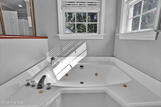 324 Knollwood Drive, Hampstead, NC 28443