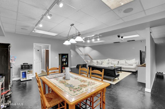 324 Knollwood Drive, Hampstead, NC 28443