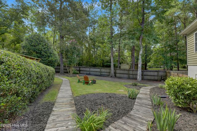 324 Knollwood Drive, Hampstead, NC 28443