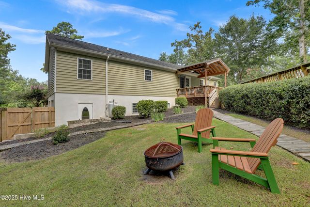 324 Knollwood Drive, Hampstead, NC 28443
