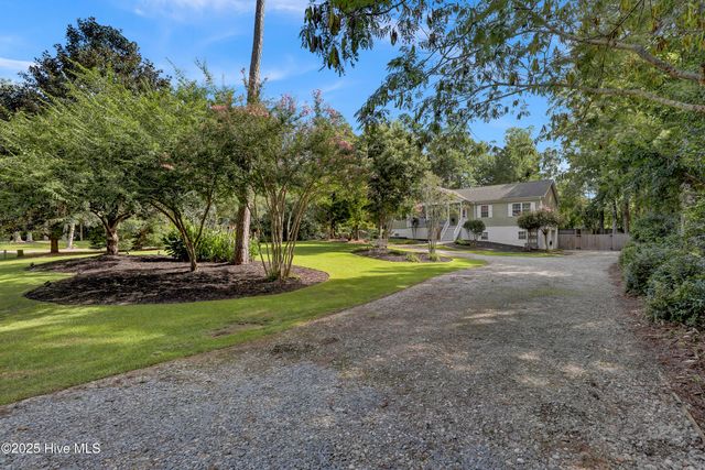 324 Knollwood Drive, Hampstead, NC 28443