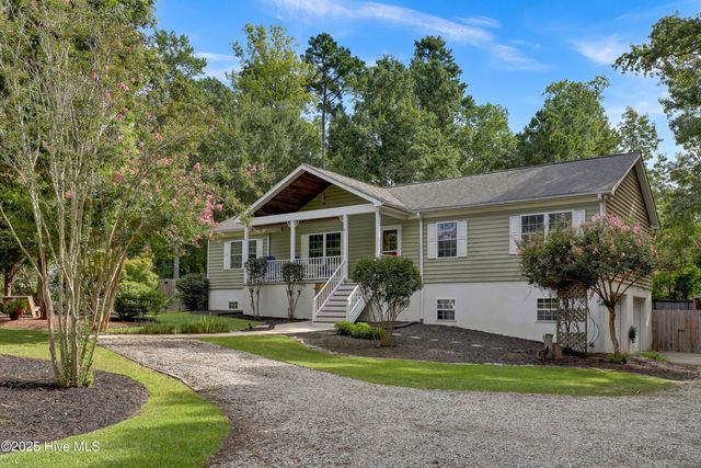 324 Knollwood Drive, Hampstead, NC 28443
