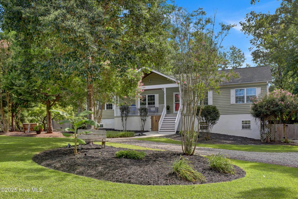 324 Knollwood Drive, Hampstead, NC 28443