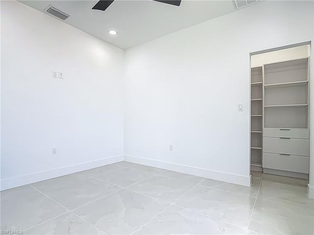 323 NE 19th TER, Cape Coral, FL 33909