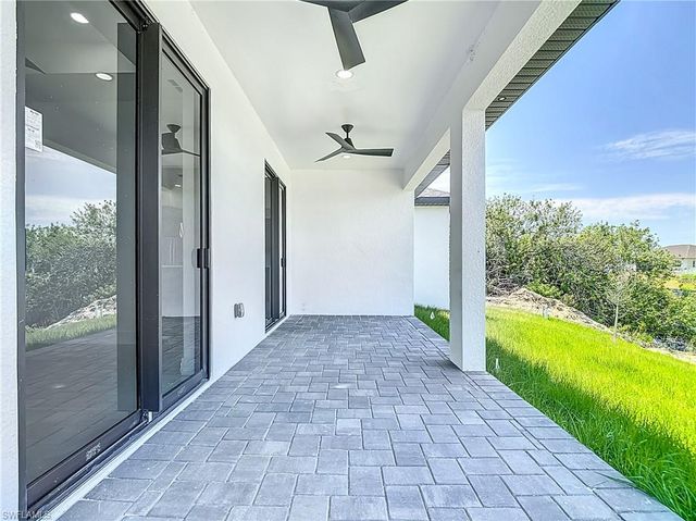 323 NE 19th TER, Cape Coral, FL 33909