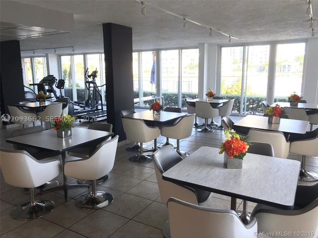 121 Golden Isles Dr 407, Hallandale Beach, FL 33009