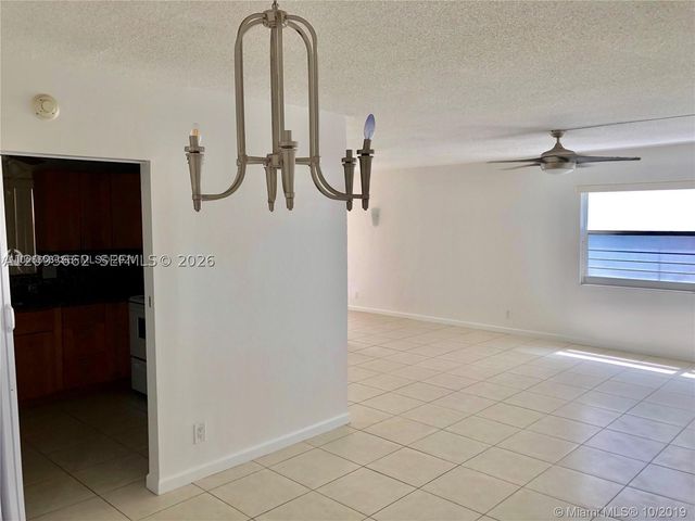 121 Golden Isles Dr 407, Hallandale Beach, FL 33009