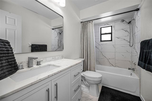 1533 FOXCROFT DRIVE W, Palm Harbor, FL 34683