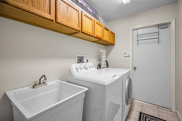 1533 FOXCROFT DRIVE W, Palm Harbor, FL 34683