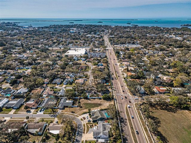 1533 FOXCROFT DRIVE W, Palm Harbor, FL 34683