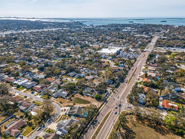 1533 FOXCROFT DRIVE W, Palm Harbor, FL 34683