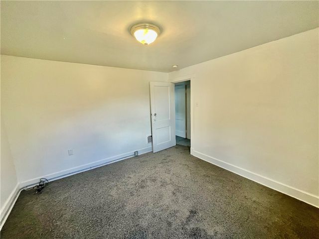 425 Mount Vernon, Coraopolis, PA 15108