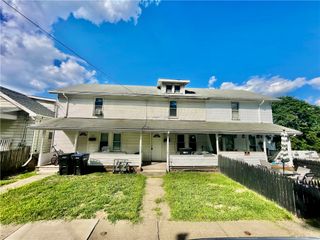 425 Mount Vernon, Coraopolis, PA 15108