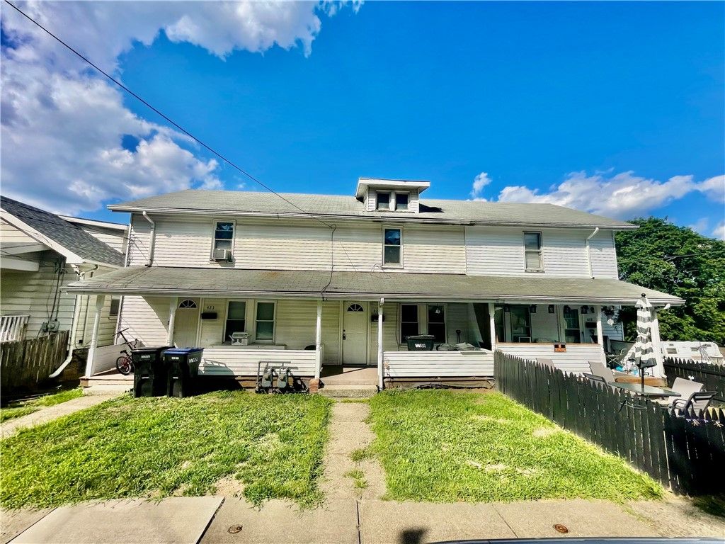 425 Mount Vernon, Coraopolis, PA 15108