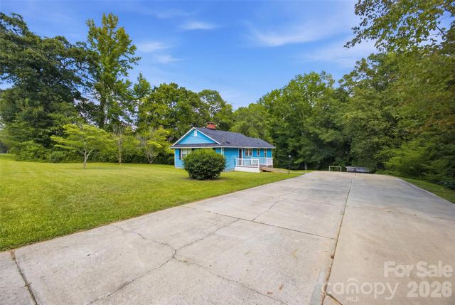 1471 Winthrop Avenue, Lancaster, SC 29720