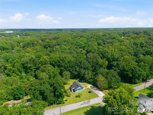 1471 Winthrop Avenue, Lancaster, SC 29720