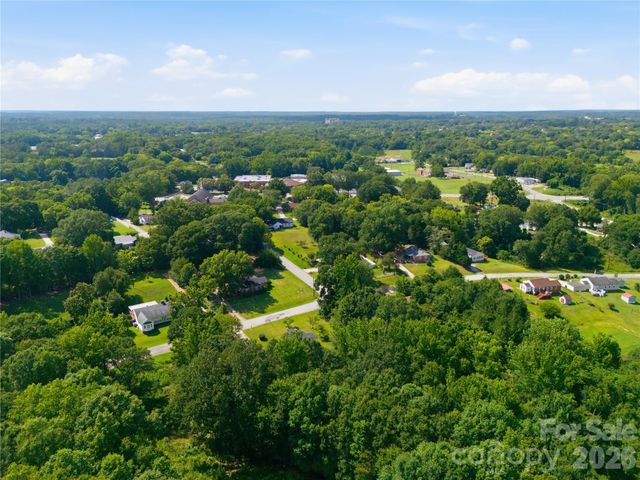 1471 Winthrop Avenue, Lancaster, SC 29720