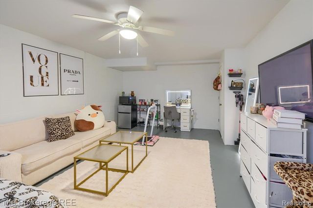 8247 N Center Road, Mount Morris, MI 48458