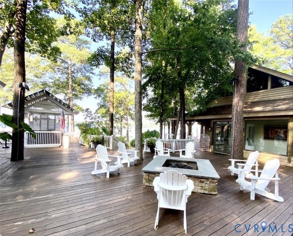 13622 Winterberry Rdg, Midlothian, VA 23112