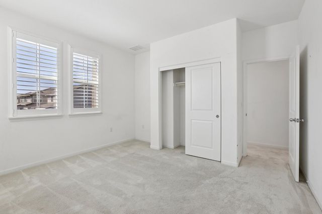 1545 Marina Dr, Lathrop, CA 95330