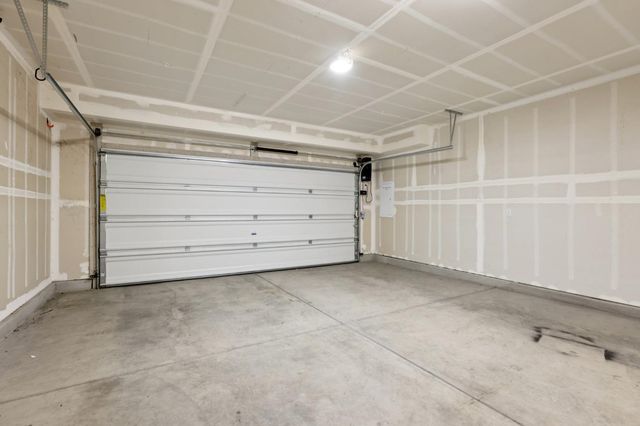 1545 Marina Dr, Lathrop, CA 95330