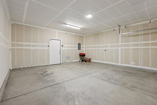 1545 Marina Dr, Lathrop, CA 95330