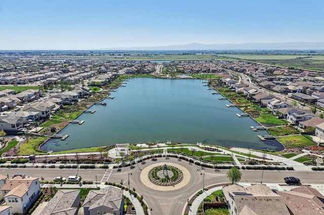 1545 Marina Dr, Lathrop, CA 95330