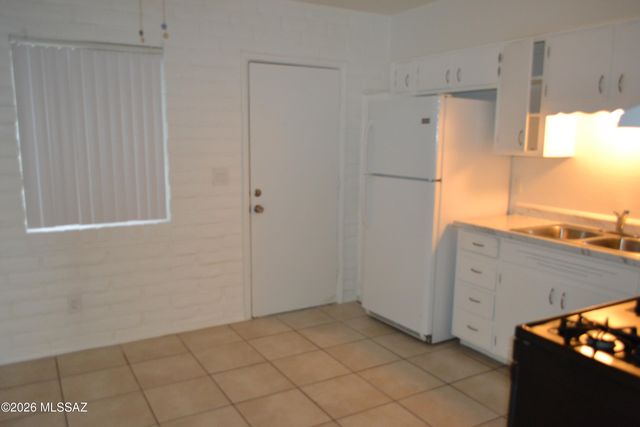 5739 E 26th Street, Tucson, AZ 85711