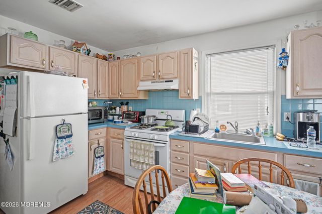222 Lincoln Avenue 3, Seaside Heights, NJ 08751