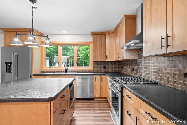 2847 63rd Street, Saugatuck Twp, MI 49408