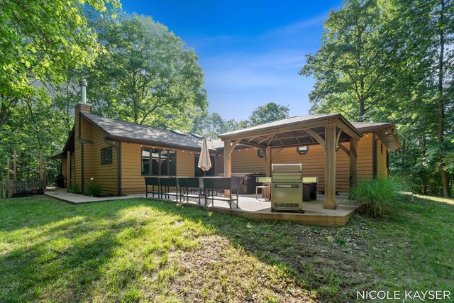 2847 63rd Street, Saugatuck Twp, MI 49408