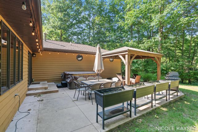 2847 63rd Street, Saugatuck Twp, MI 49408