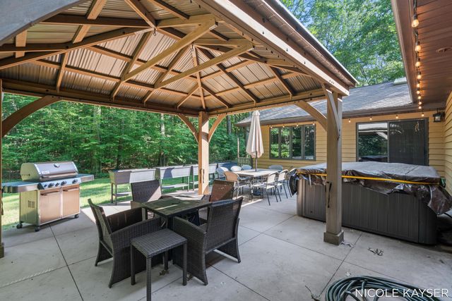 2847 63rd Street, Saugatuck Twp, MI 49408