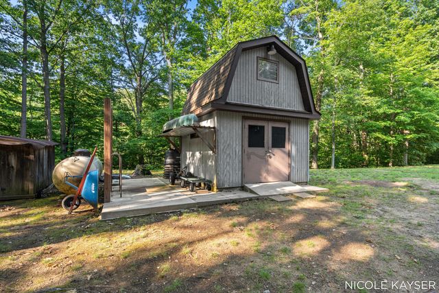 2847 63rd Street, Saugatuck Twp, MI 49408