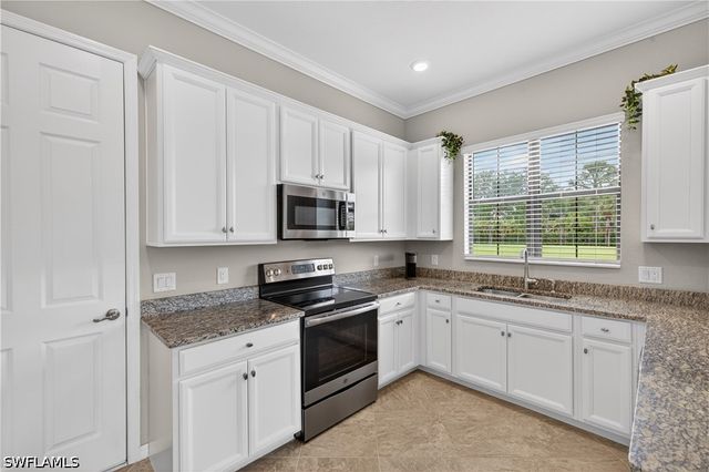 1170 Genovesa CT, Naples, FL 34113