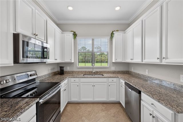 1170 Genovesa CT, Naples, FL 34113